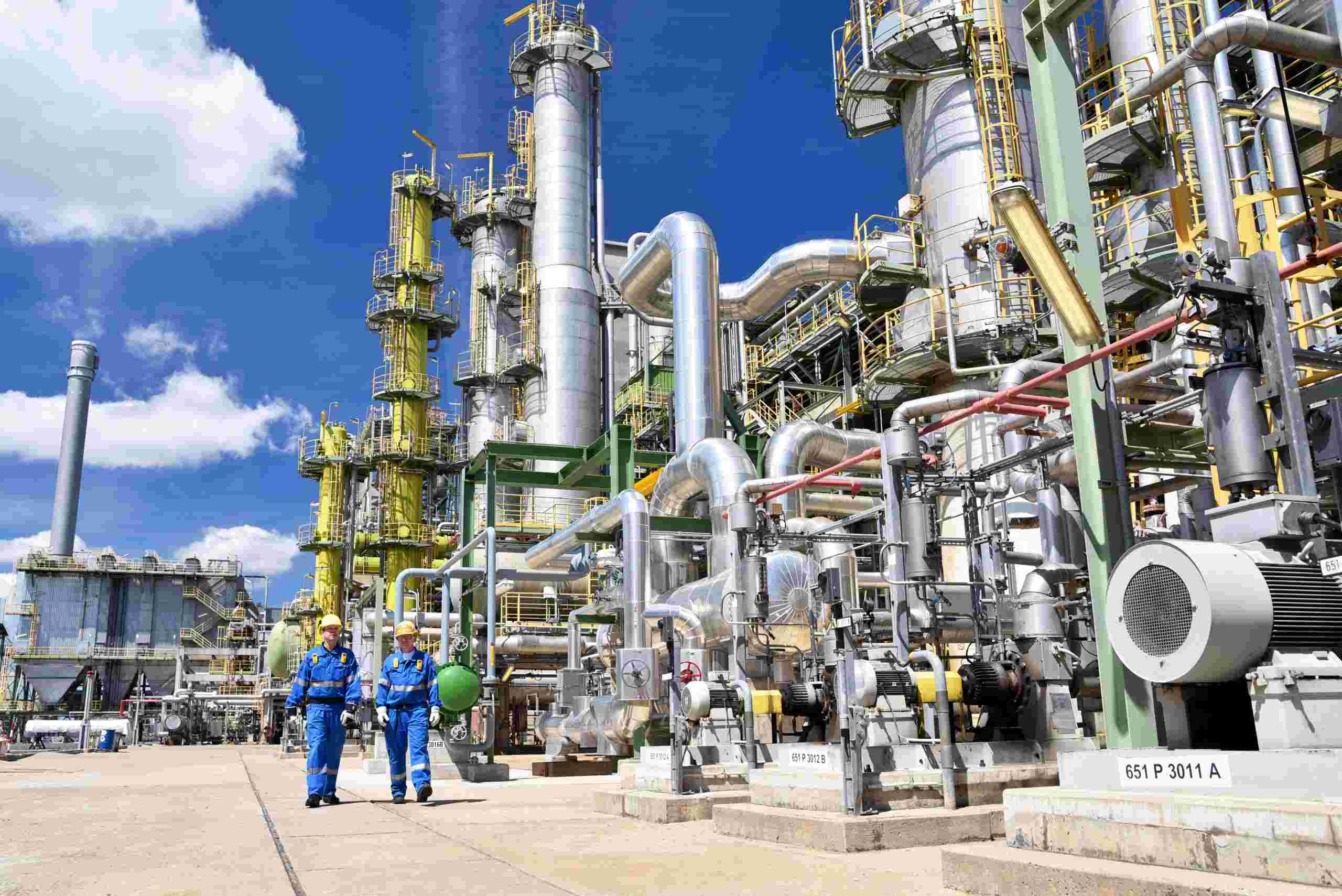 Chemical,Industry,Plant,-,Workers,In,Work,Clothes,In,A Chemical,Industry,Plant,-,Workers,In,Work,Clothes,In,A